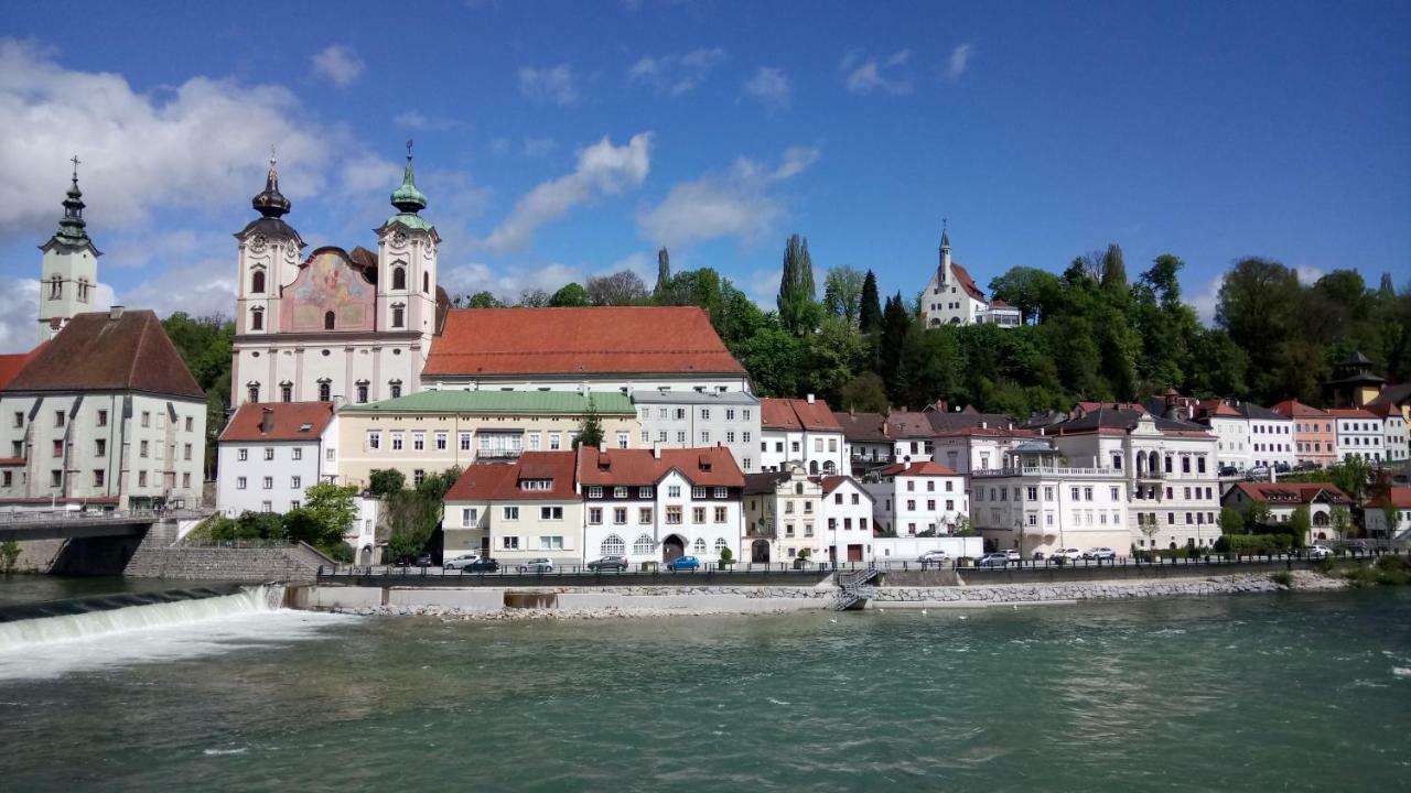 Apartment Ap 1 Im Zentrum Steyr, Bestrooms Eu ภายนอก รูปภาพ