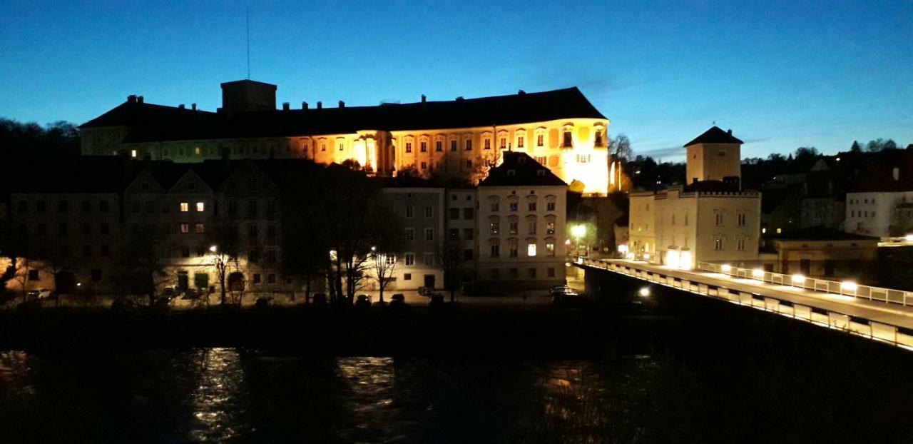 Apartment Ap 1 Im Zentrum Steyr, Bestrooms Eu ภายนอก รูปภาพ