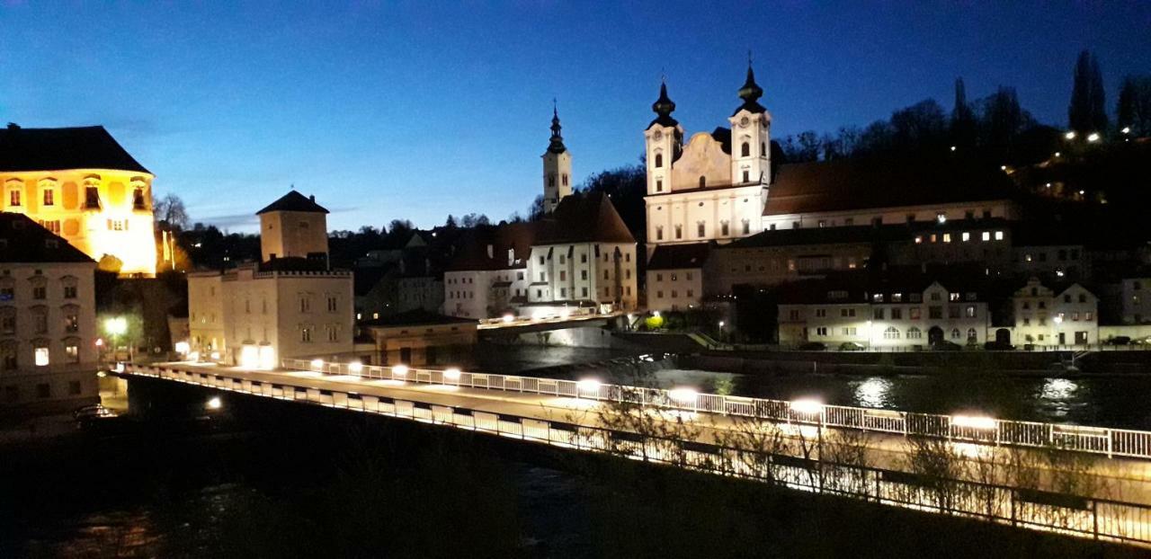 Apartment Ap 1 Im Zentrum Steyr, Bestrooms Eu ภายนอก รูปภาพ