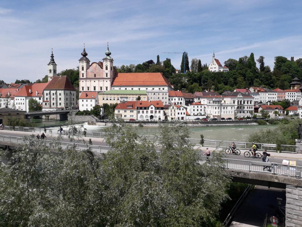 Apartment Ap 1 Im Zentrum Steyr, Bestrooms Eu ภายนอก รูปภาพ